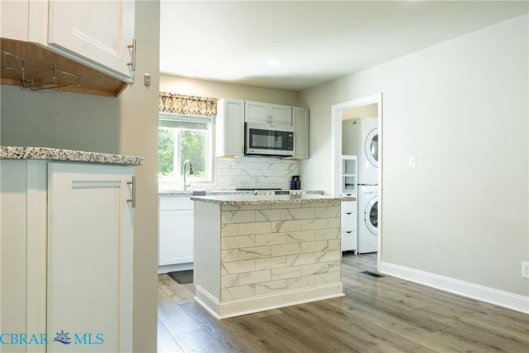 8798 Guinea Road, Hayes, VA 23072