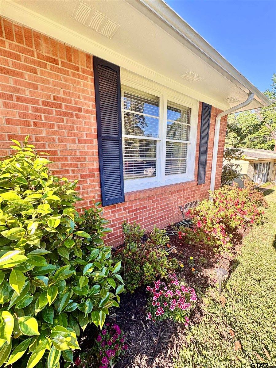 516 Dartmouth Dr., Tyler, TX 75701