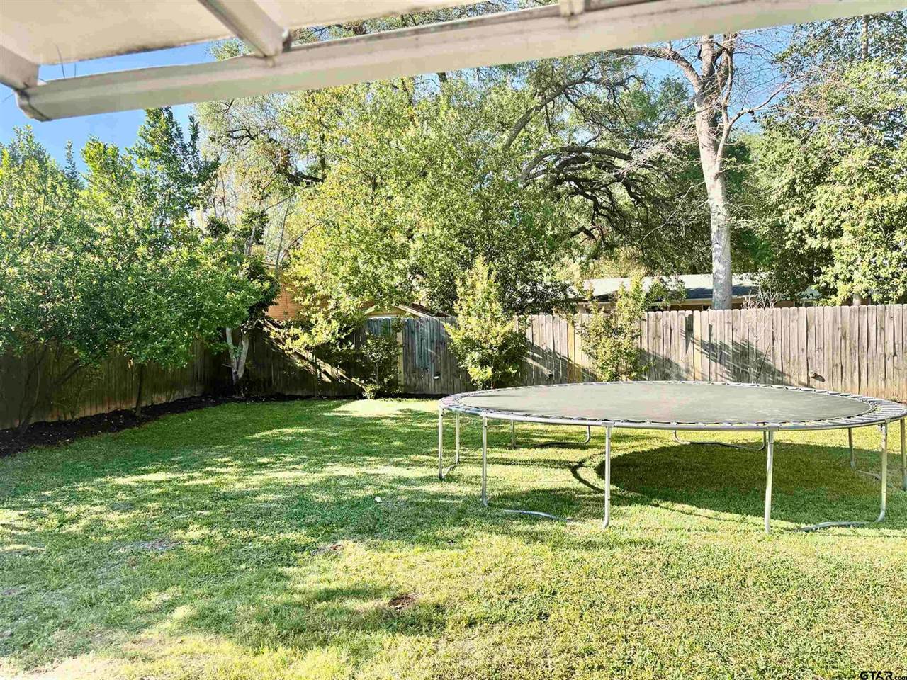 516 Dartmouth Dr., Tyler, TX 75701