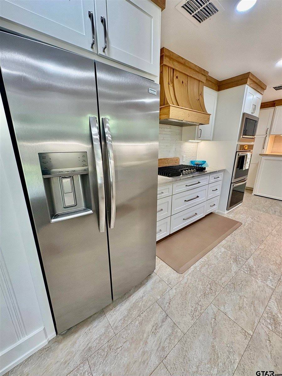 516 Dartmouth Dr., Tyler, TX 75701