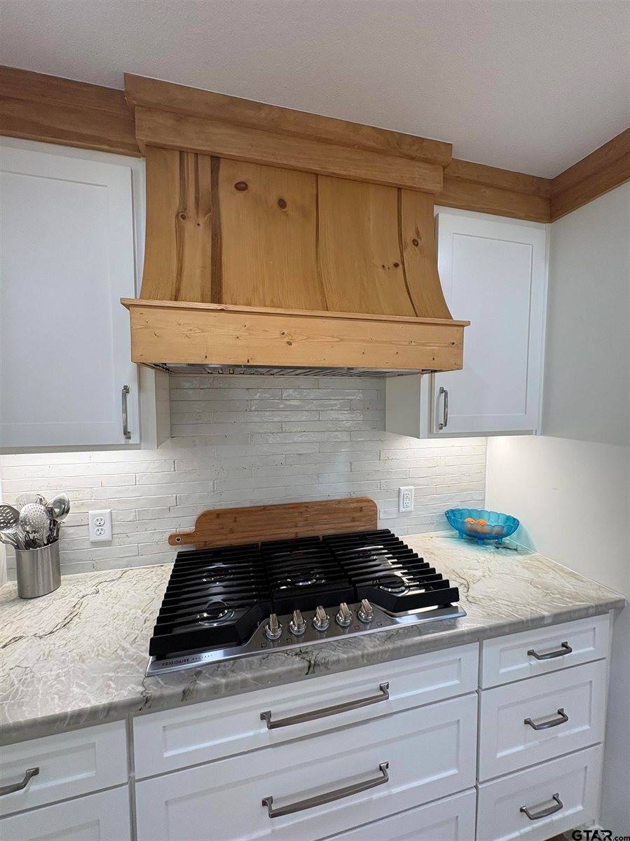 516 Dartmouth Dr., Tyler, TX 75701