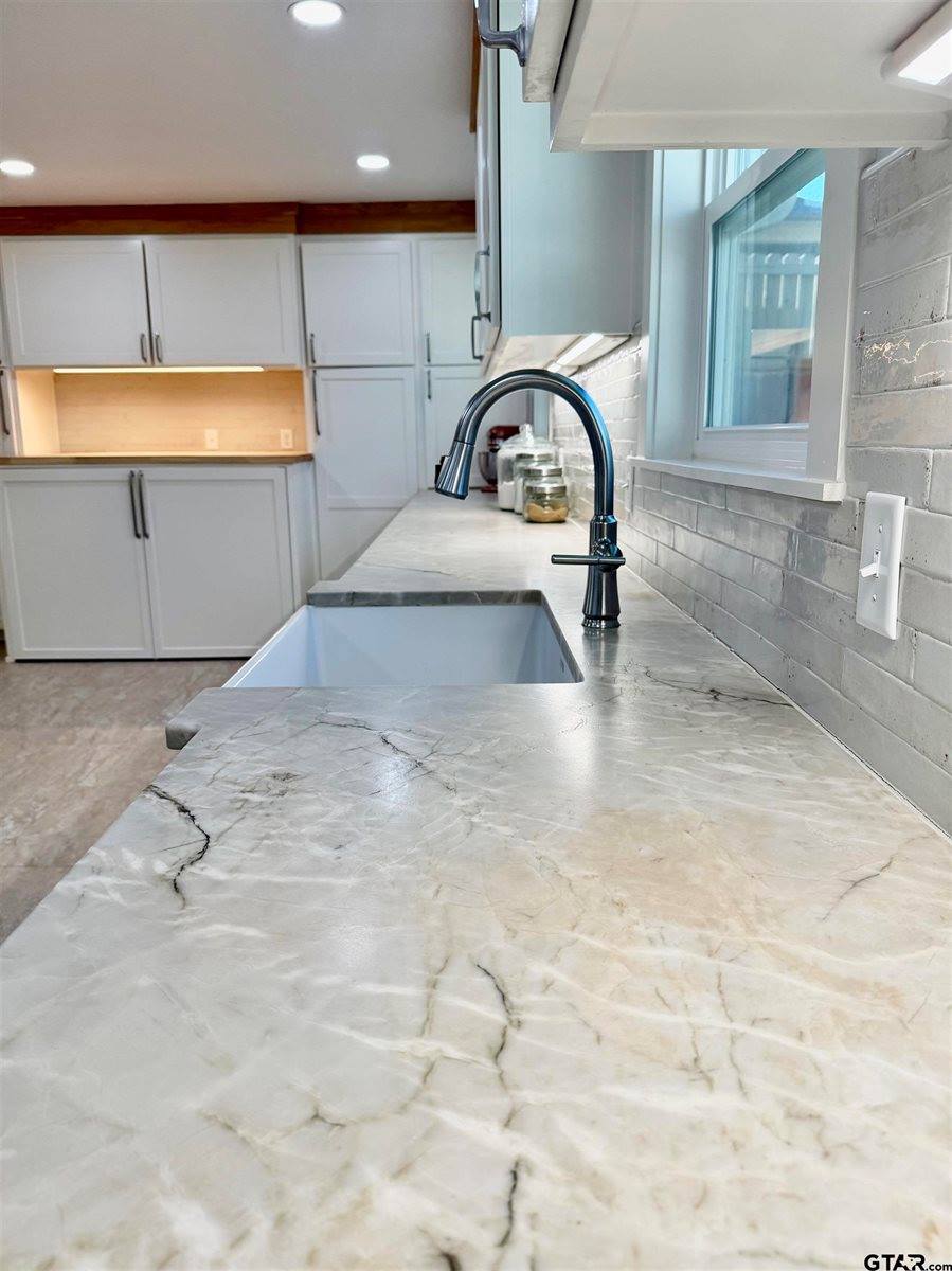 516 Dartmouth Dr., Tyler, TX 75701