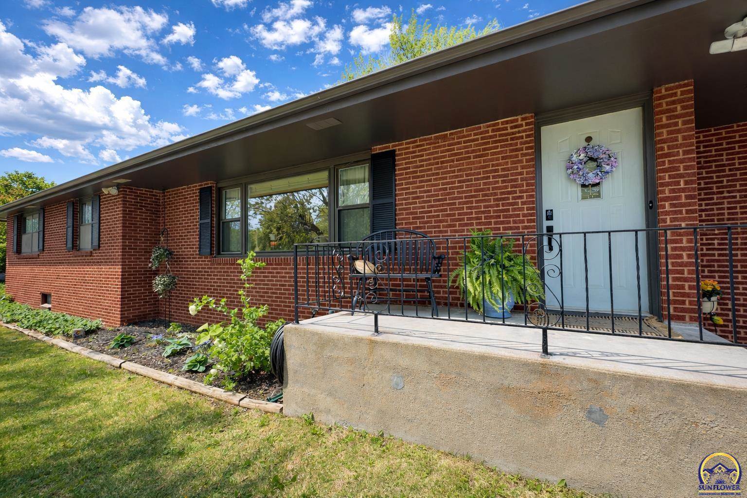 3711 SE California AVE, Topeka, KS 66609