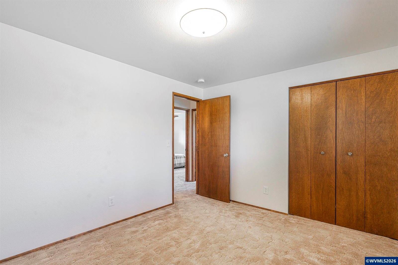 38565 Robinson Dr, Scio, OR 97374