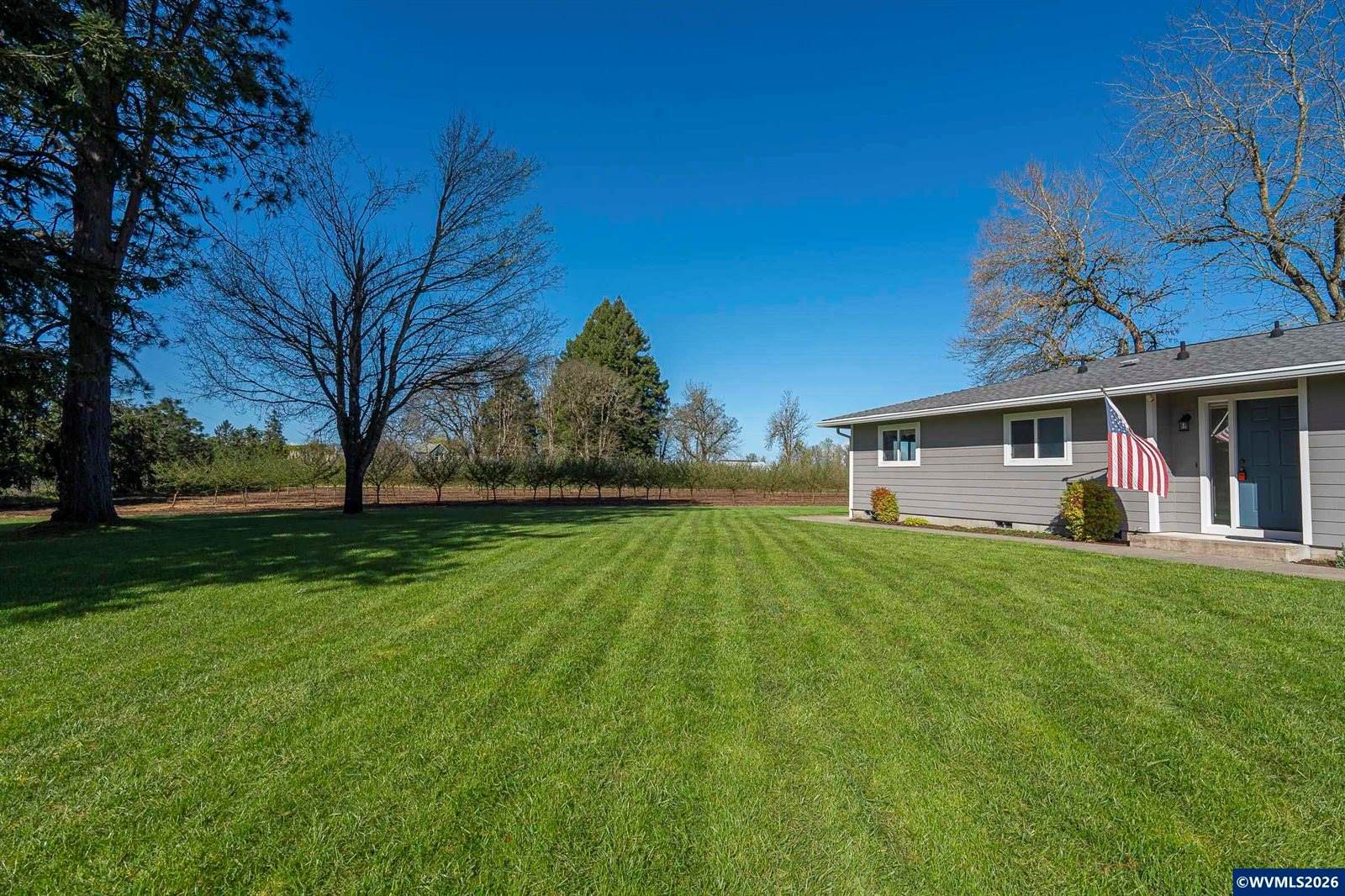 38565 Robinson Dr, Scio, OR 97374
