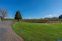 38565 Robinson Dr, Scio, OR 97374