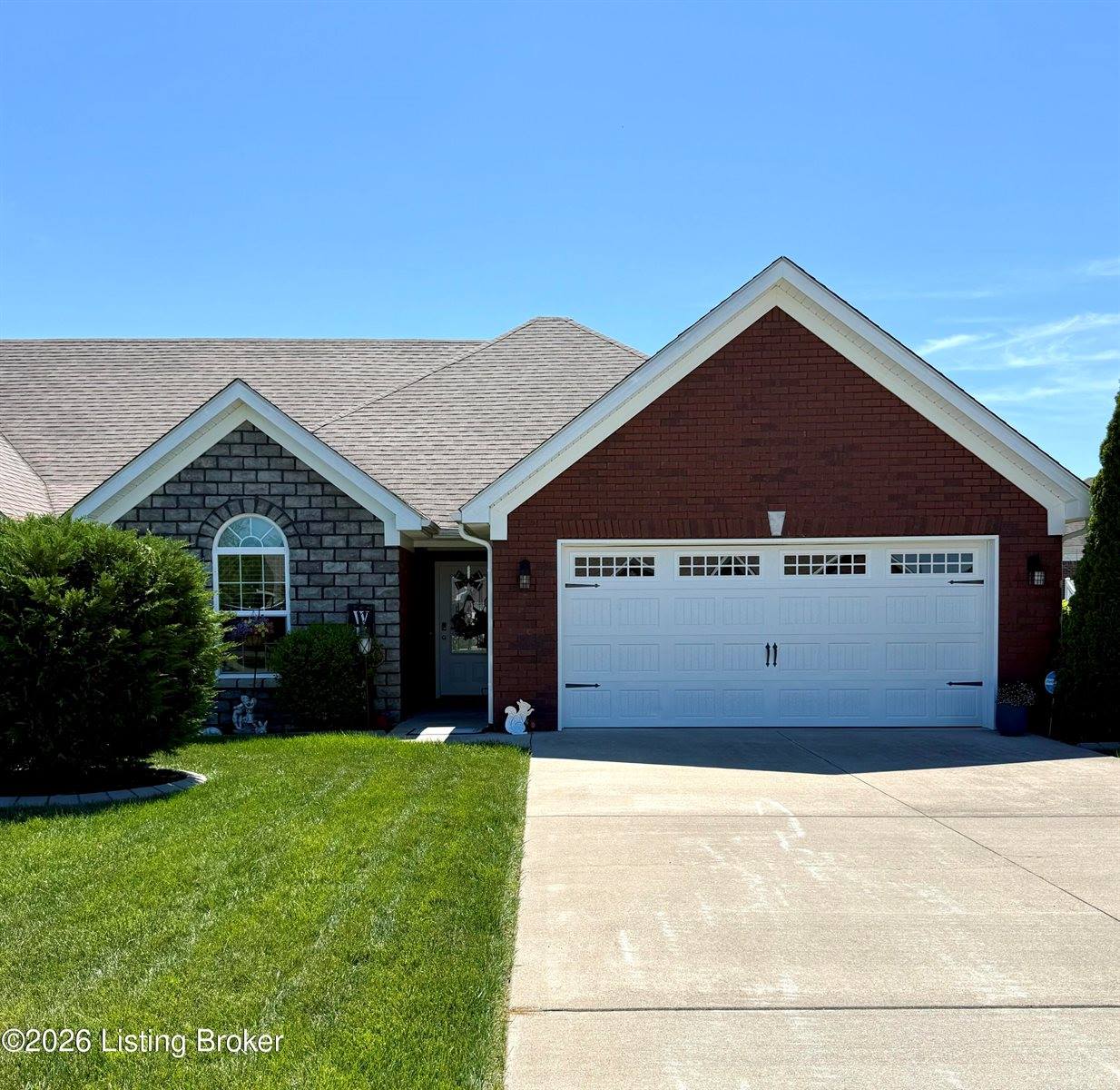 119 Sweetspire Dr, Mt Washington, KY 40047