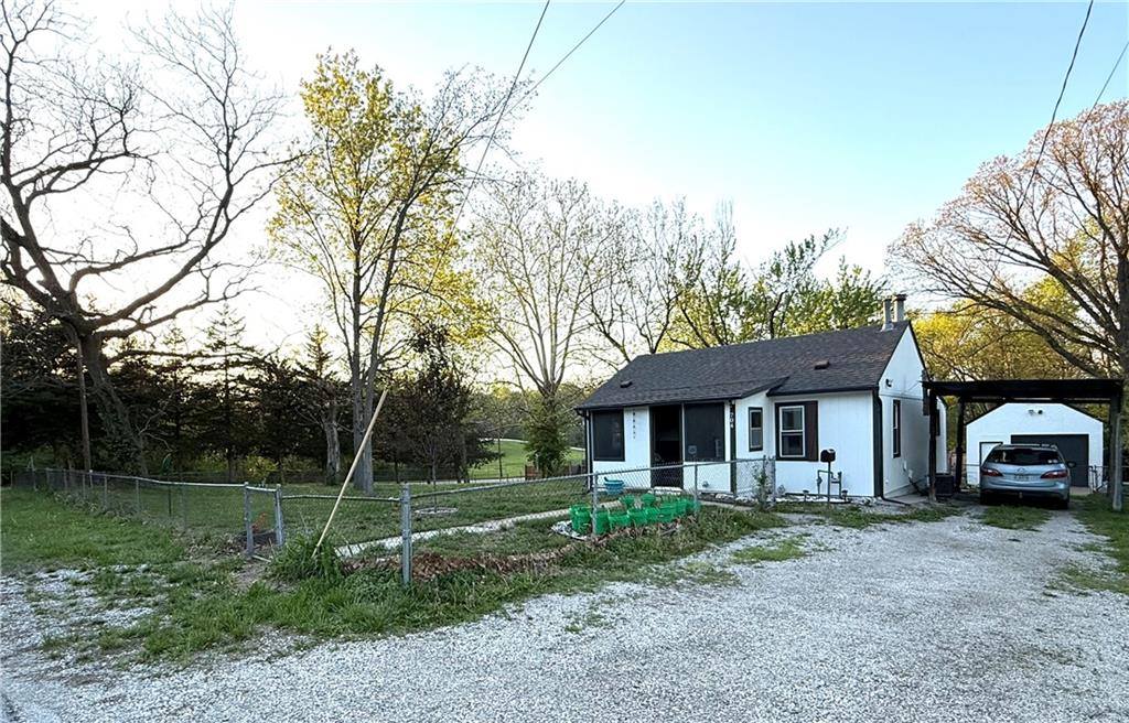 704 East Hayward Avenue, Independence, MO 64050