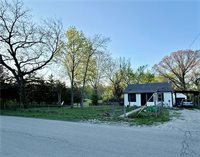 704 East Hayward Avenue, Independence, MO 64050