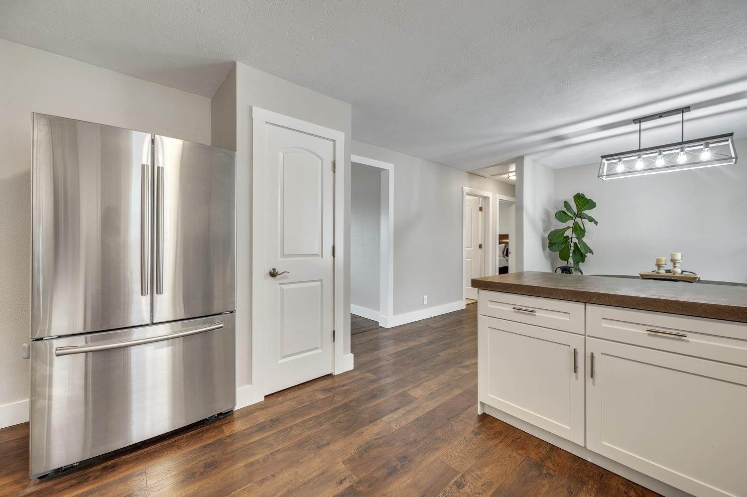 2220 30Th, Spirit Lake, IA 51360