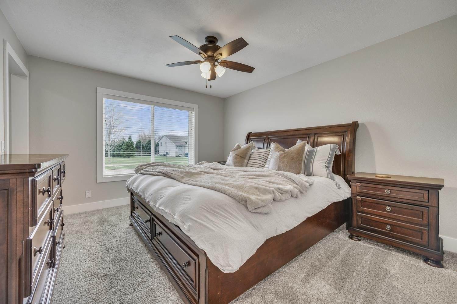 2220 30Th, Spirit Lake, IA 51360