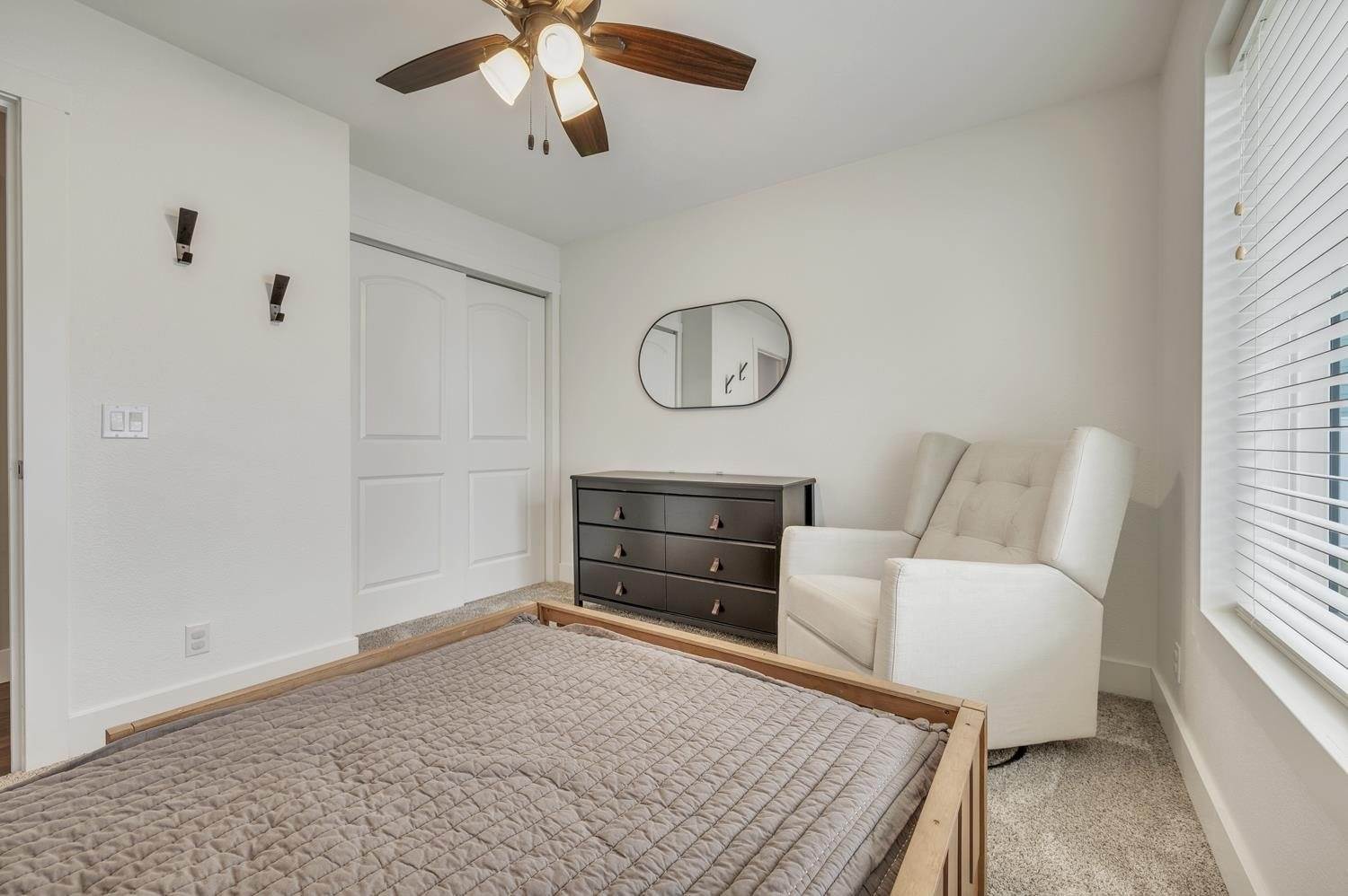 2220 30Th, Spirit Lake, IA 51360