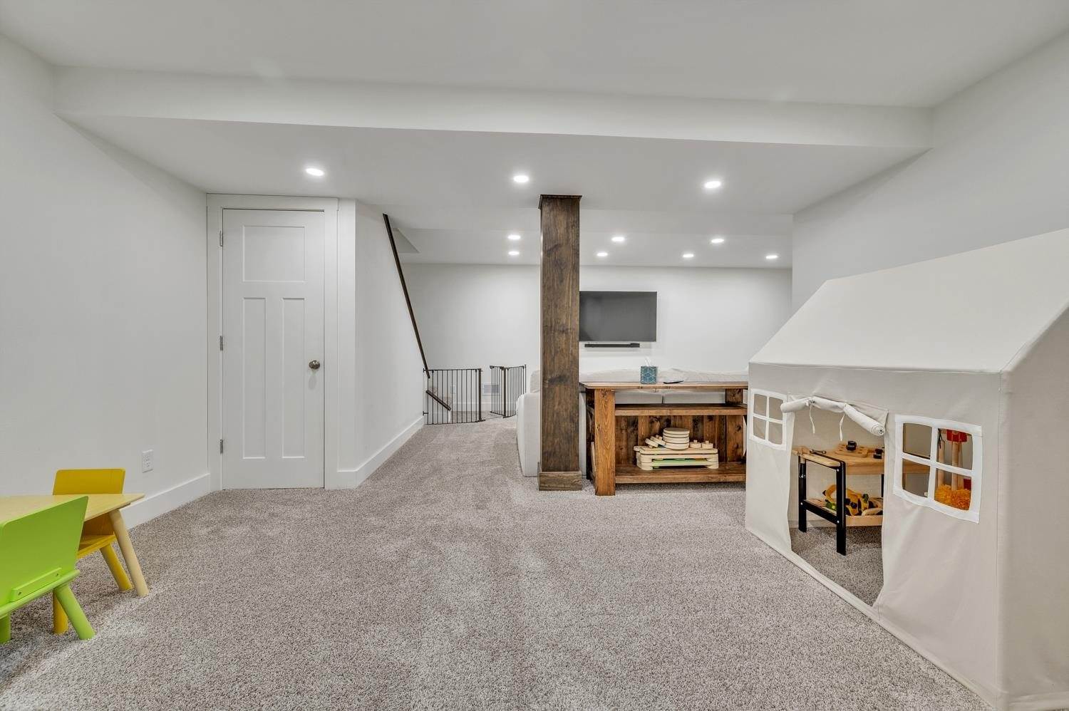 2220 30Th, Spirit Lake, IA 51360