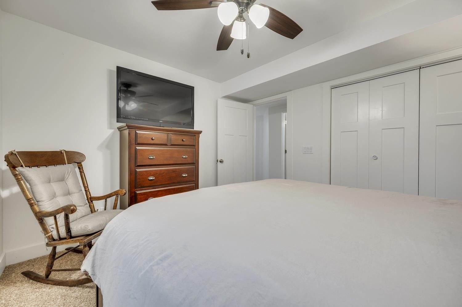 2220 30Th, Spirit Lake, IA 51360