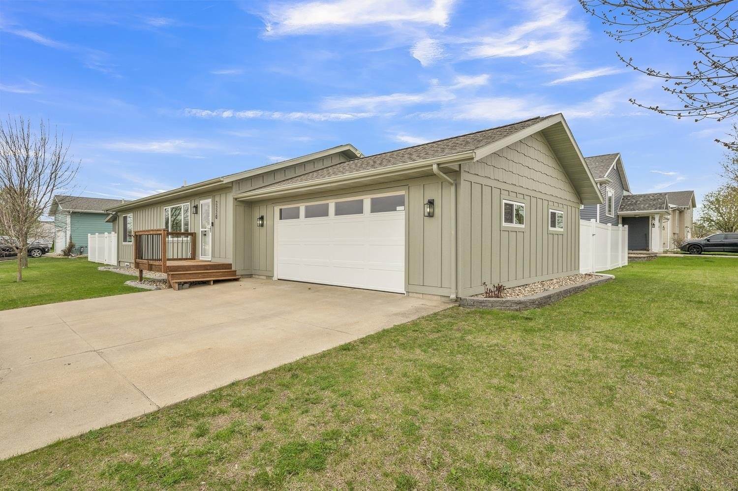 2220 30Th, Spirit Lake, IA 51360