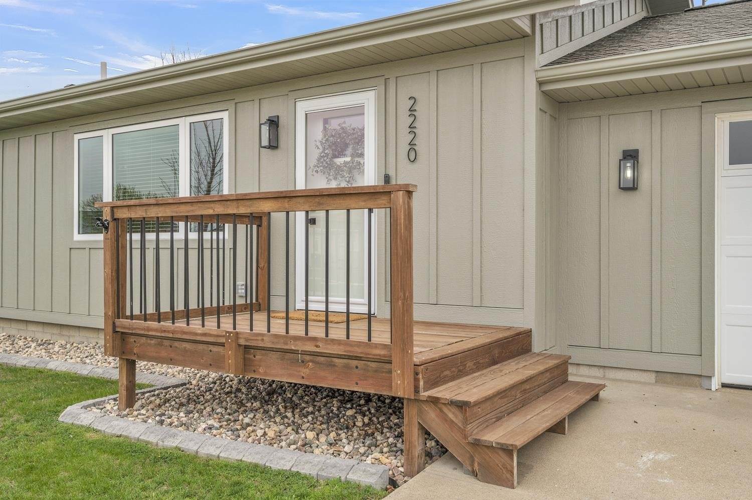 2220 30Th, Spirit Lake, IA 51360