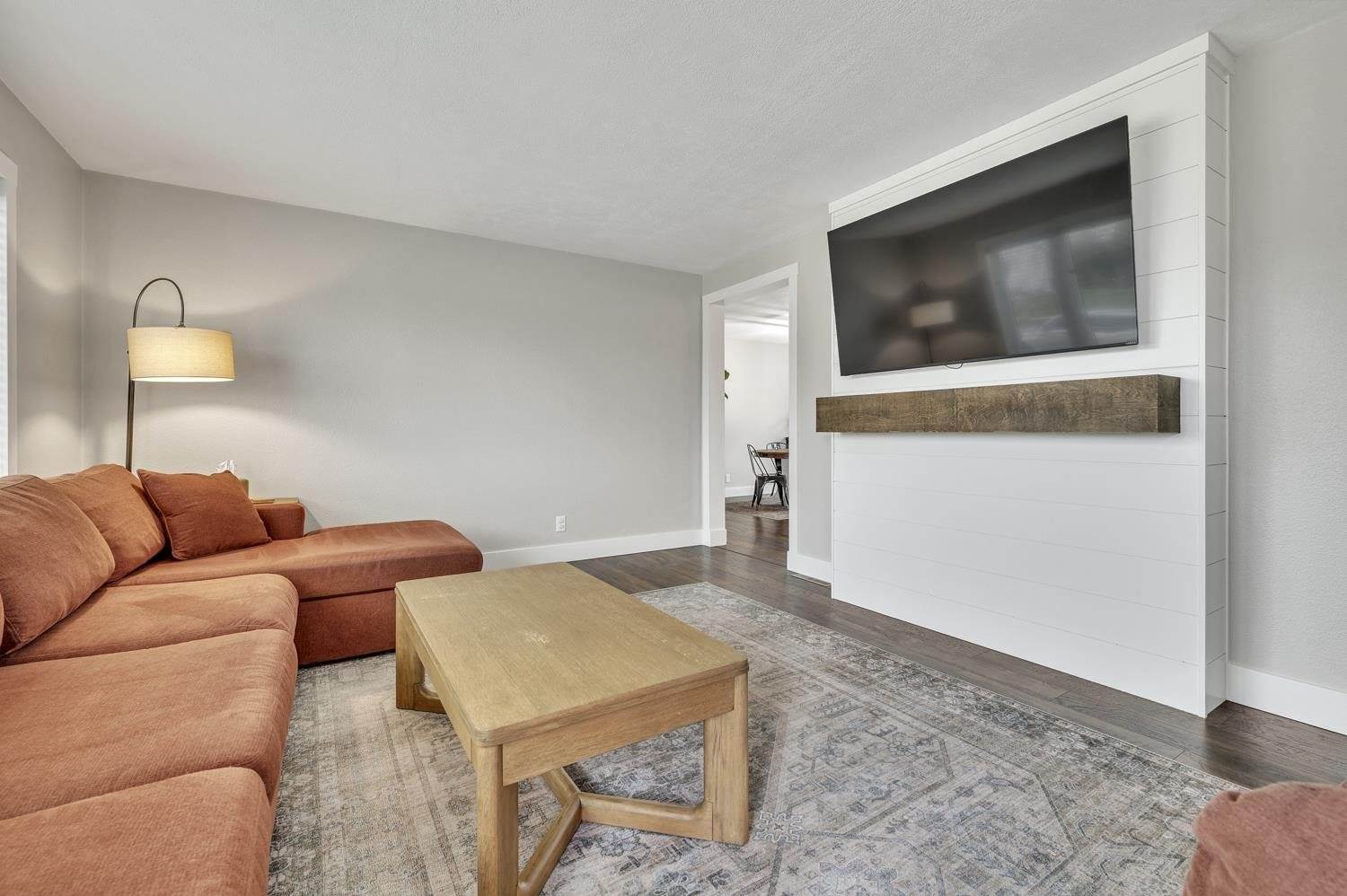 2220 30Th, Spirit Lake, IA 51360