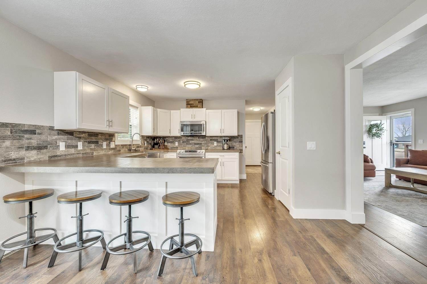 2220 30Th, Spirit Lake, IA 51360