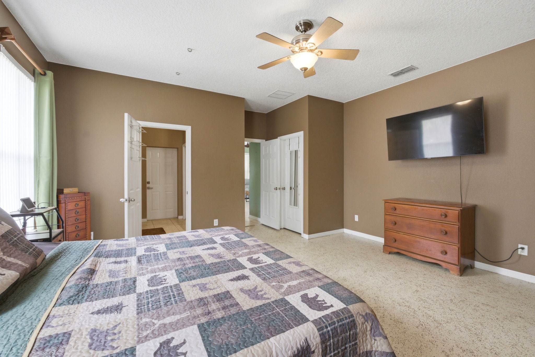 35937 Dawn Drive, Leesburg, FL 34788