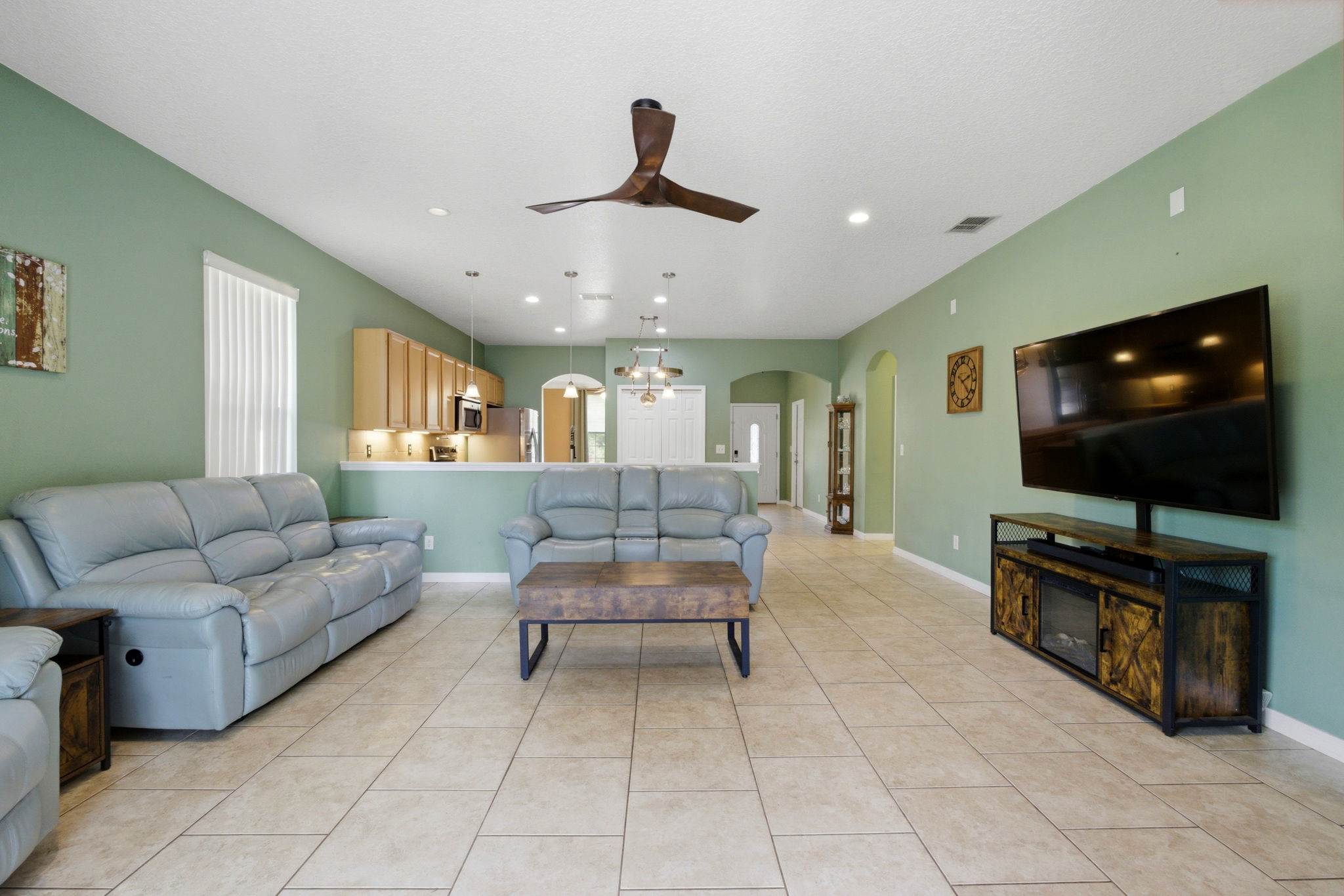 35937 Dawn Drive, Leesburg, FL 34788
