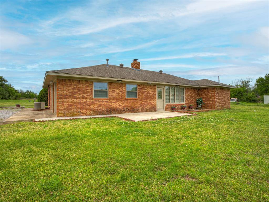 48110 Hardesty Road, Earlsboro, OK 74840