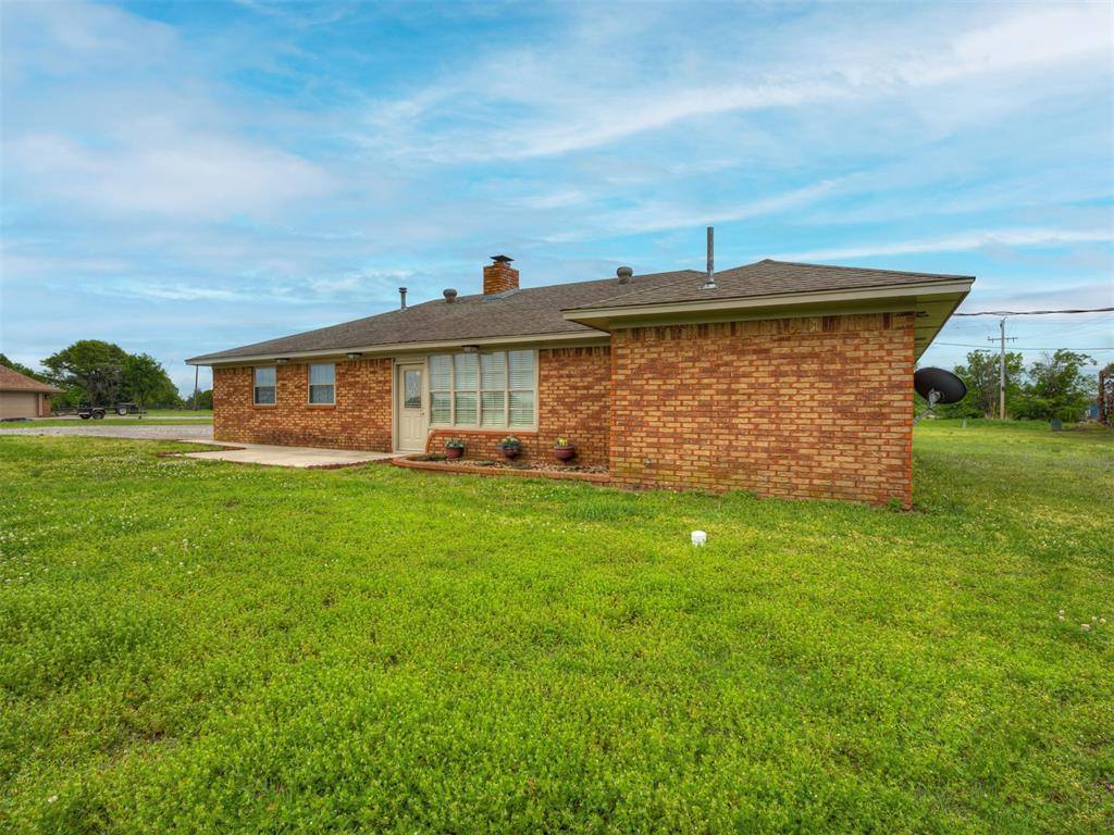 48110 Hardesty Road, Earlsboro, OK 74840