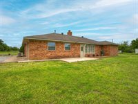 48110 Hardesty Road, Earlsboro, OK 74840