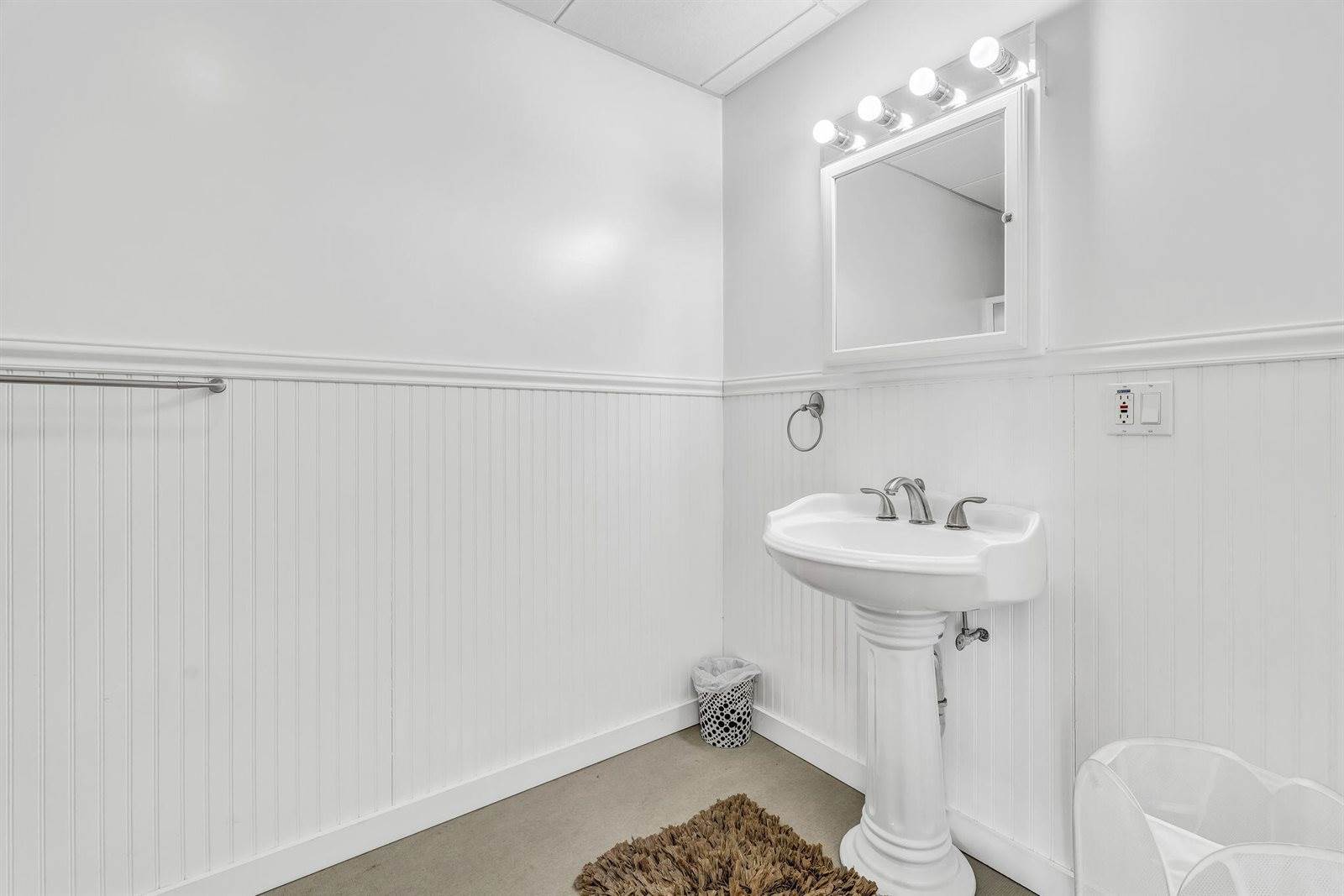 2080 Lakeview Road, Lake View Plt, ME 04463