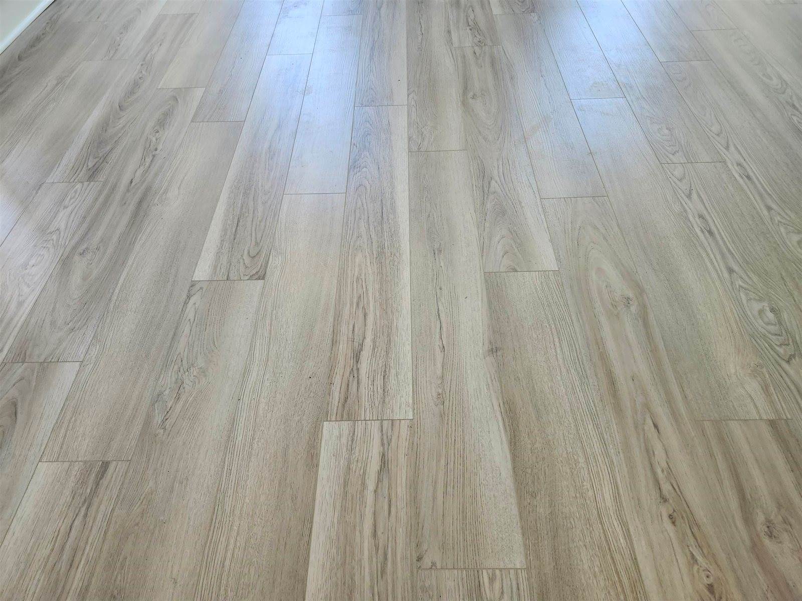 9039 East Skinner St, Wichita, KS 67207