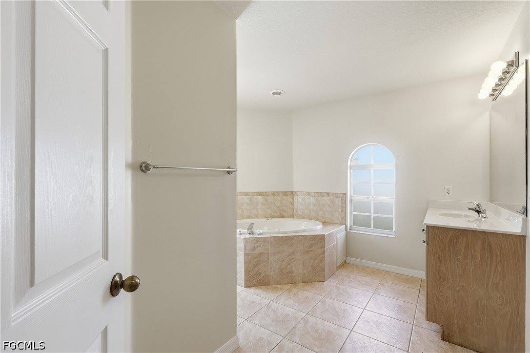 3731 SW 17th Avenue, Cape Coral, FL 33914