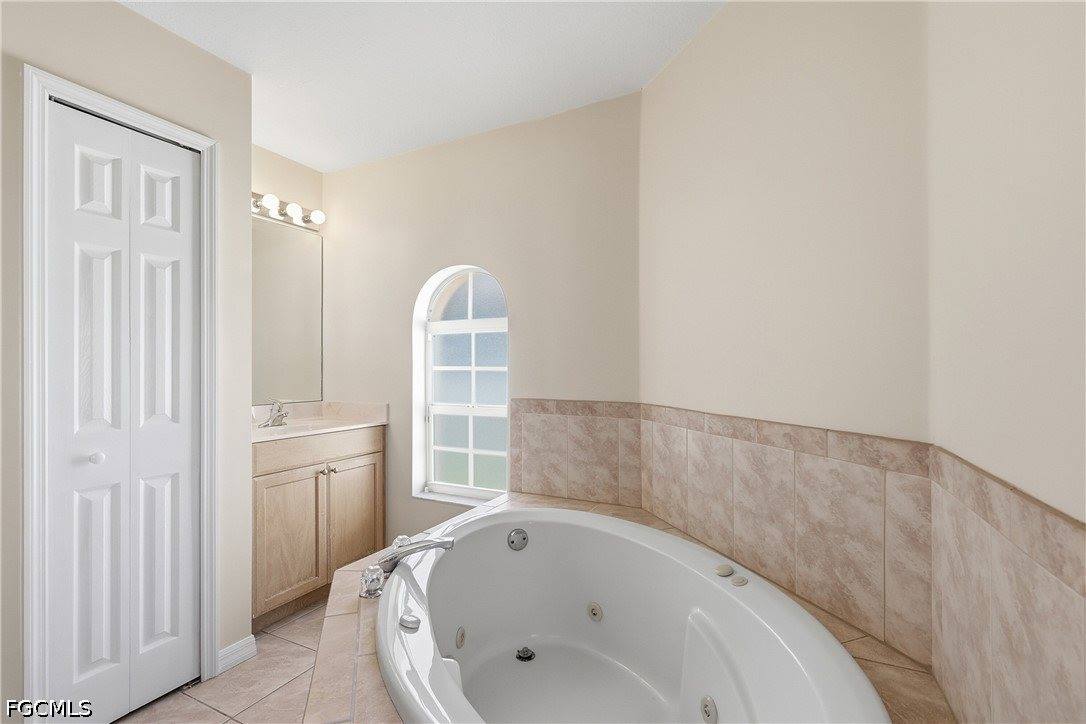 3731 SW 17th Avenue, Cape Coral, FL 33914