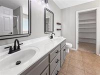 12 Weaver Circle, Vilonia, AR 72173