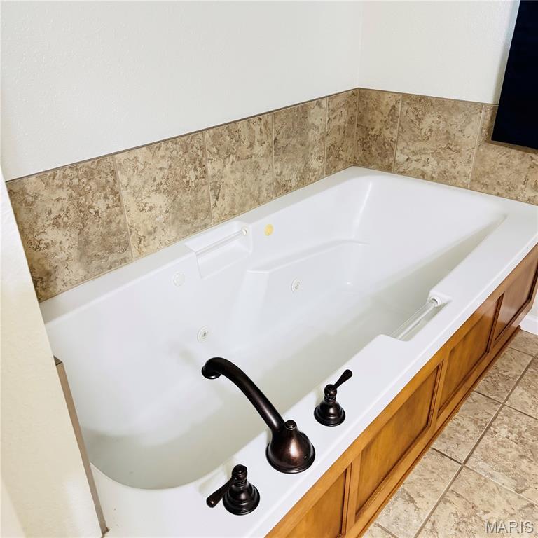 20256 Lavender Lane, Waynesville, MO 65583