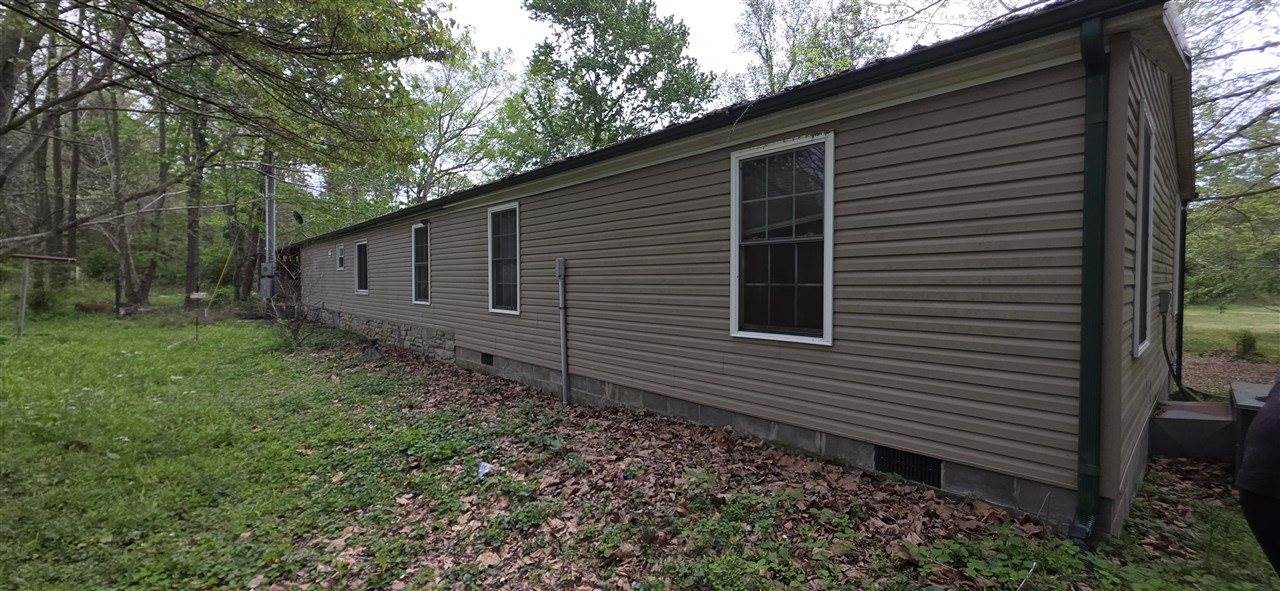 1945 Lambert Schoolhouse Road, Hawesville, KY 42348