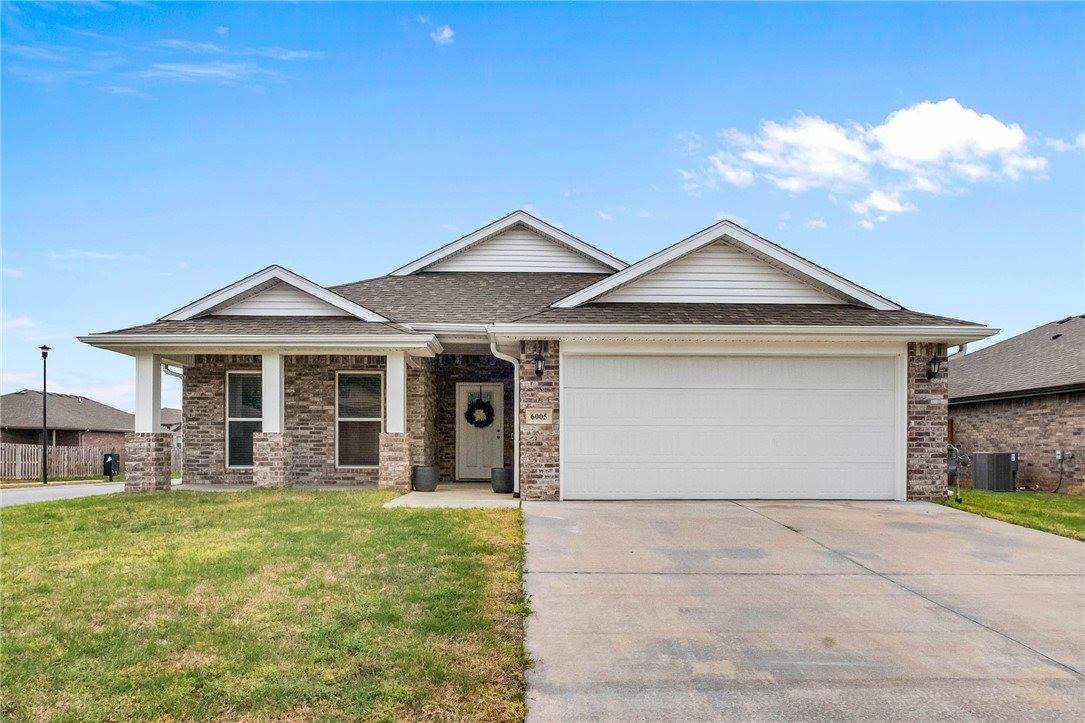 6005 NW Grant Street, Bentonville, AR 72713