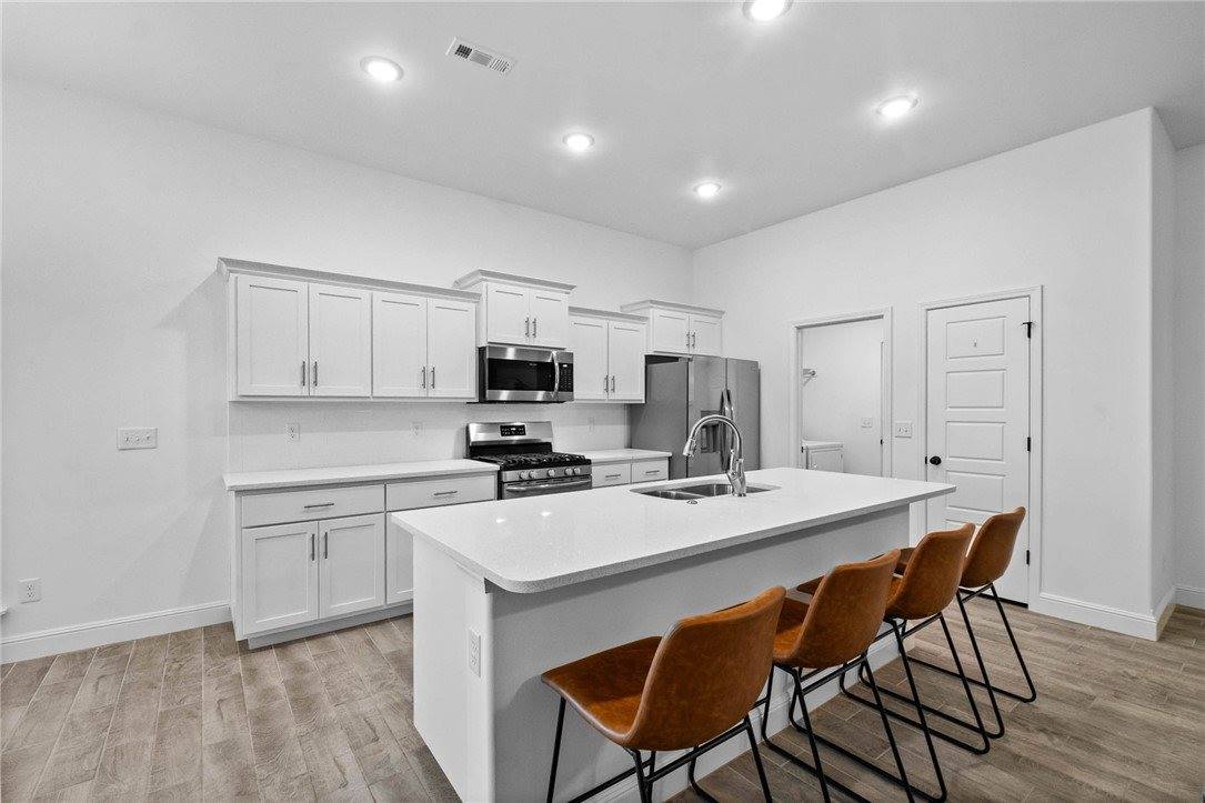 6005 NW Grant Street, Bentonville, AR 72713