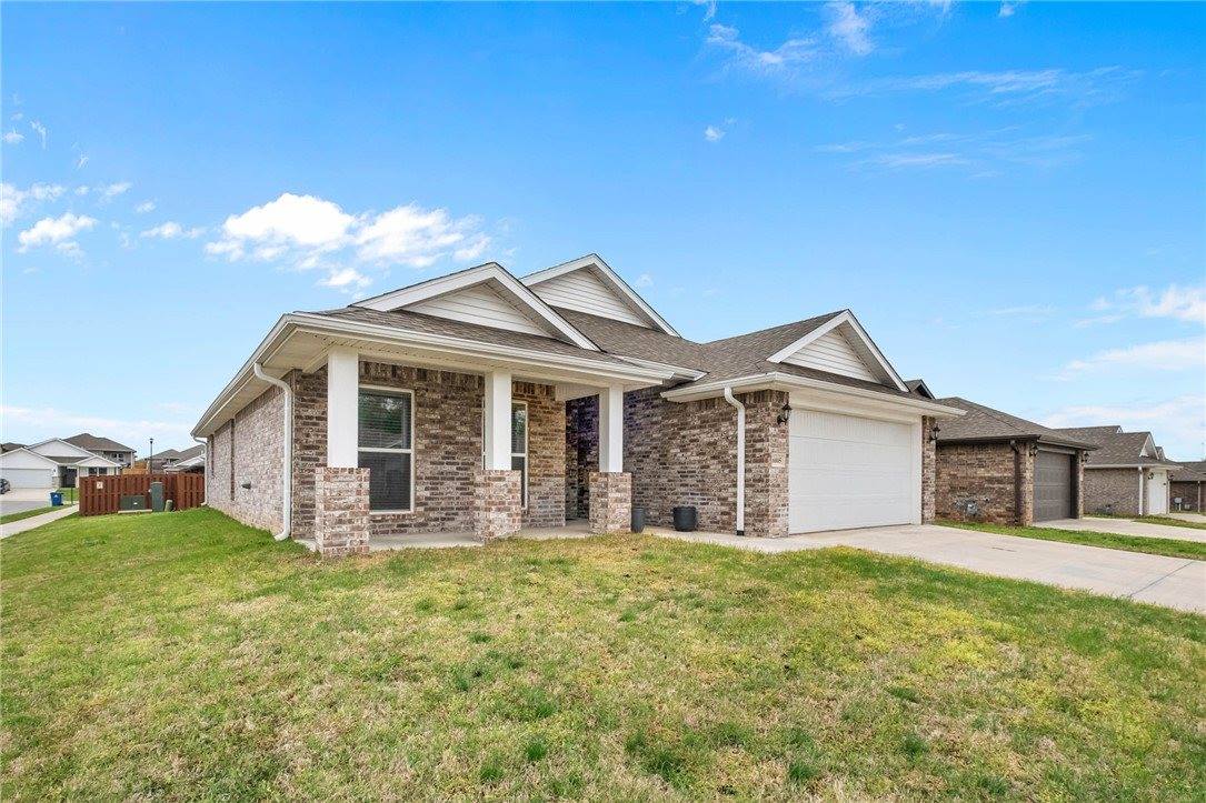 6005 NW Grant Street, Bentonville, AR 72713