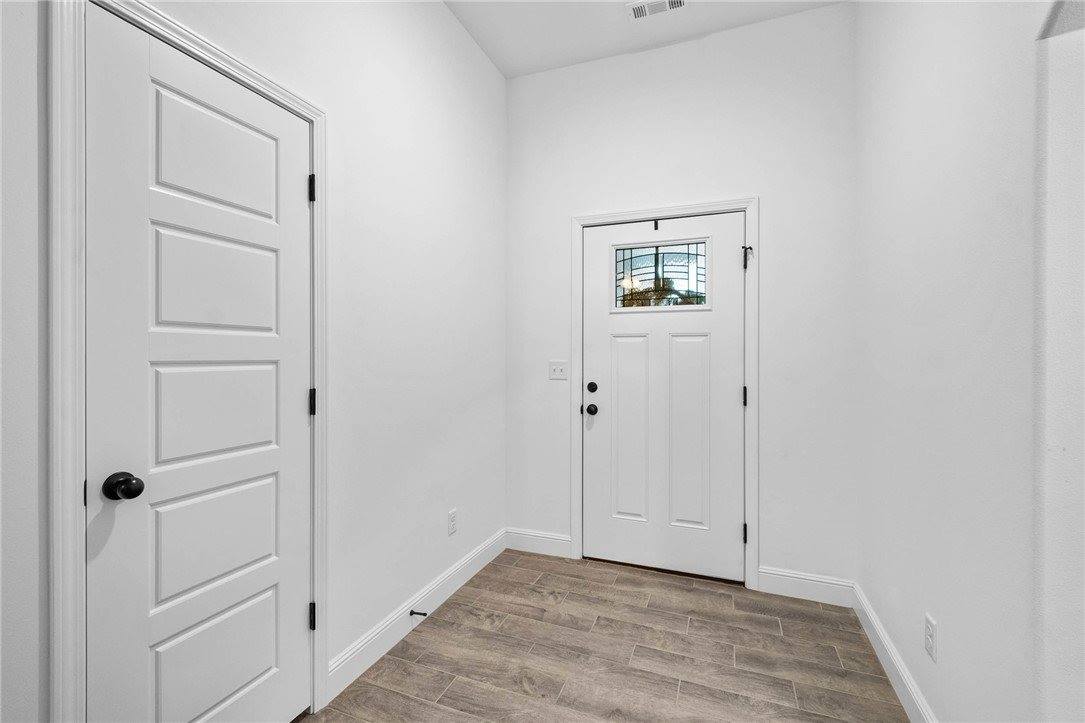 6005 NW Grant Street, Bentonville, AR 72713