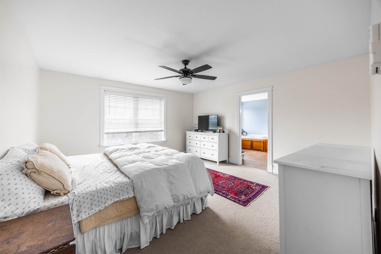 32 Country Meadow Drive, Hampden, ME 04444