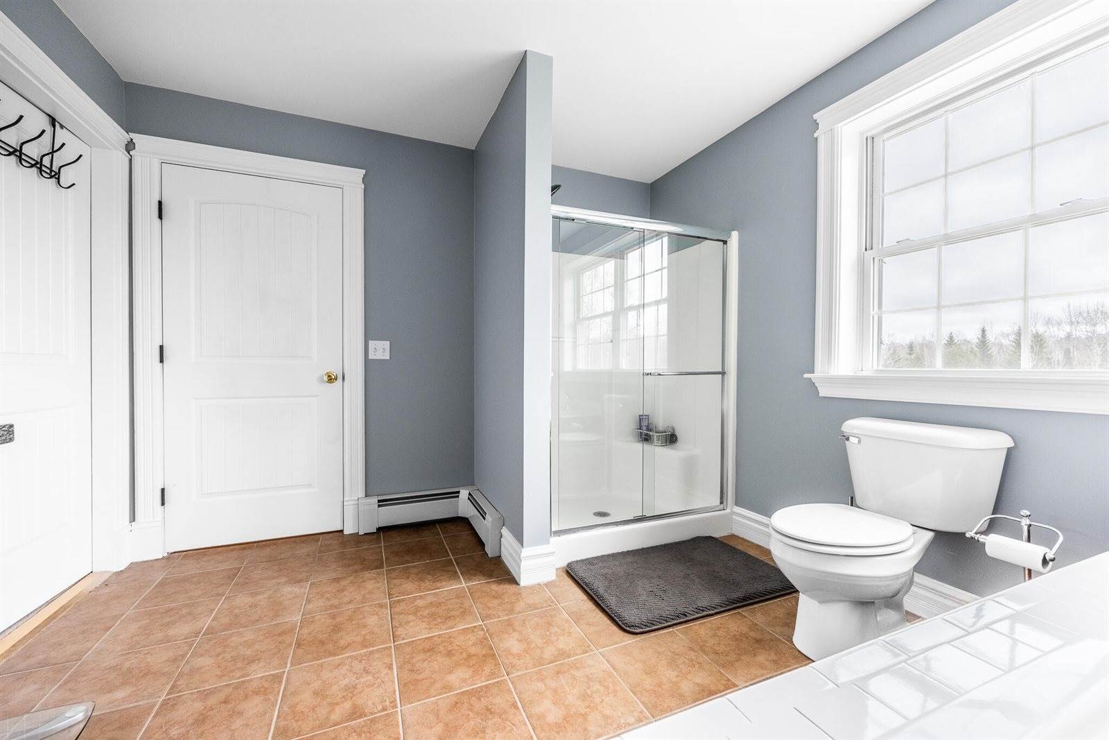 32 Country Meadow Drive, Hampden, ME 04444