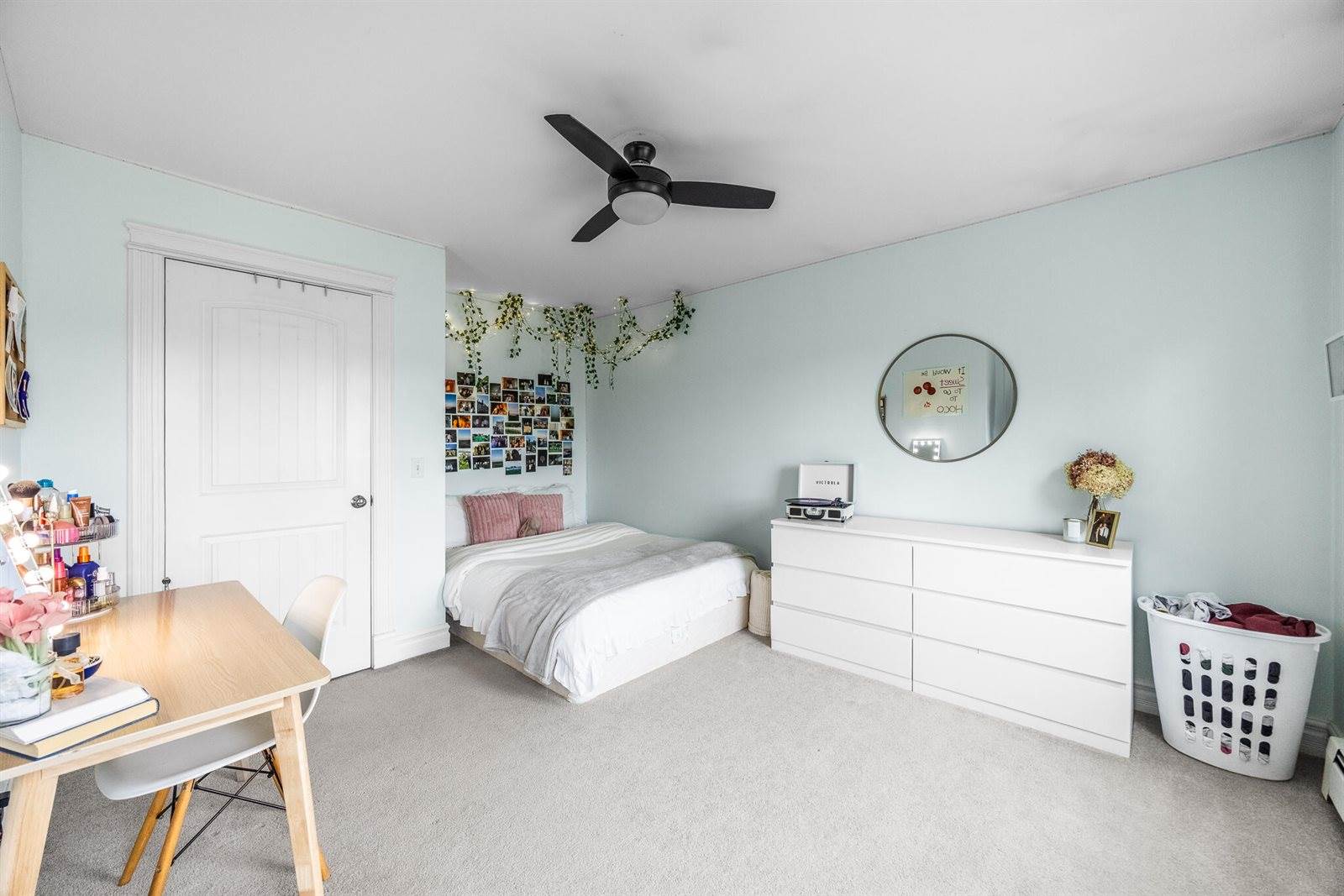 32 Country Meadow Drive, Hampden, ME 04444