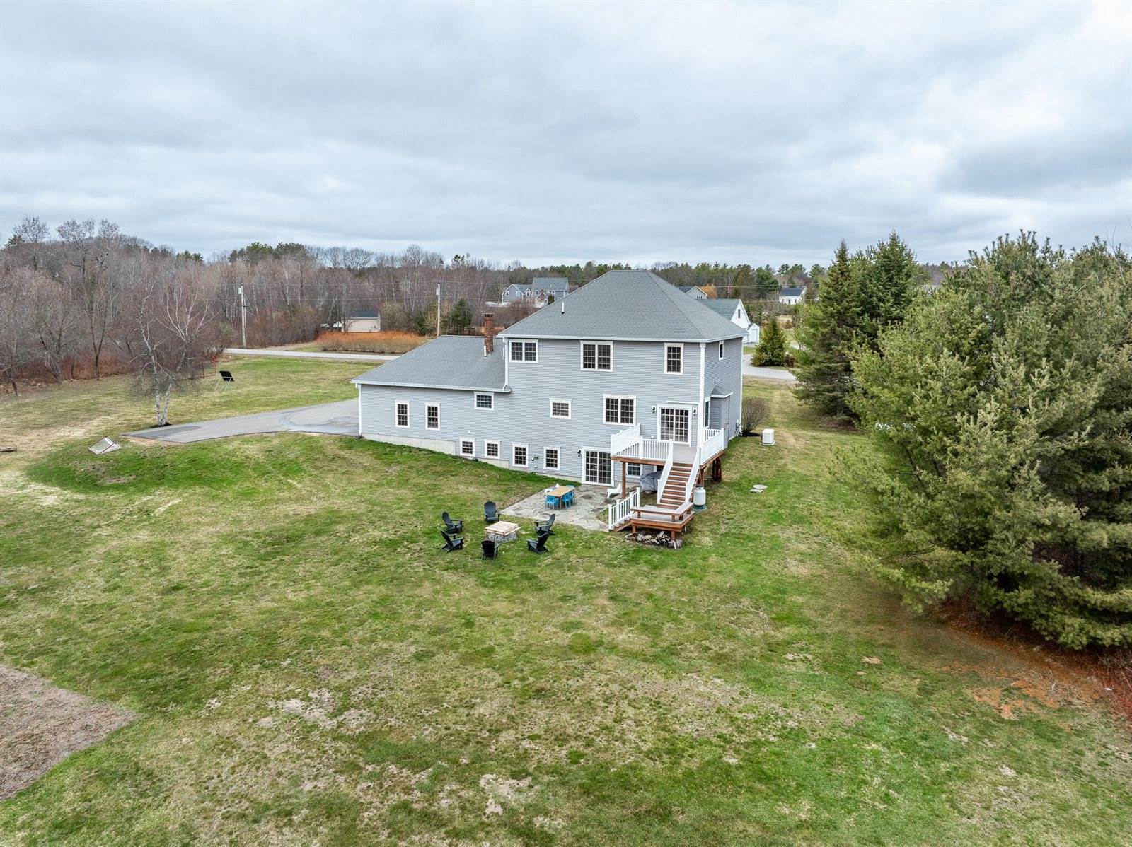 32 Country Meadow Drive, Hampden, ME 04444