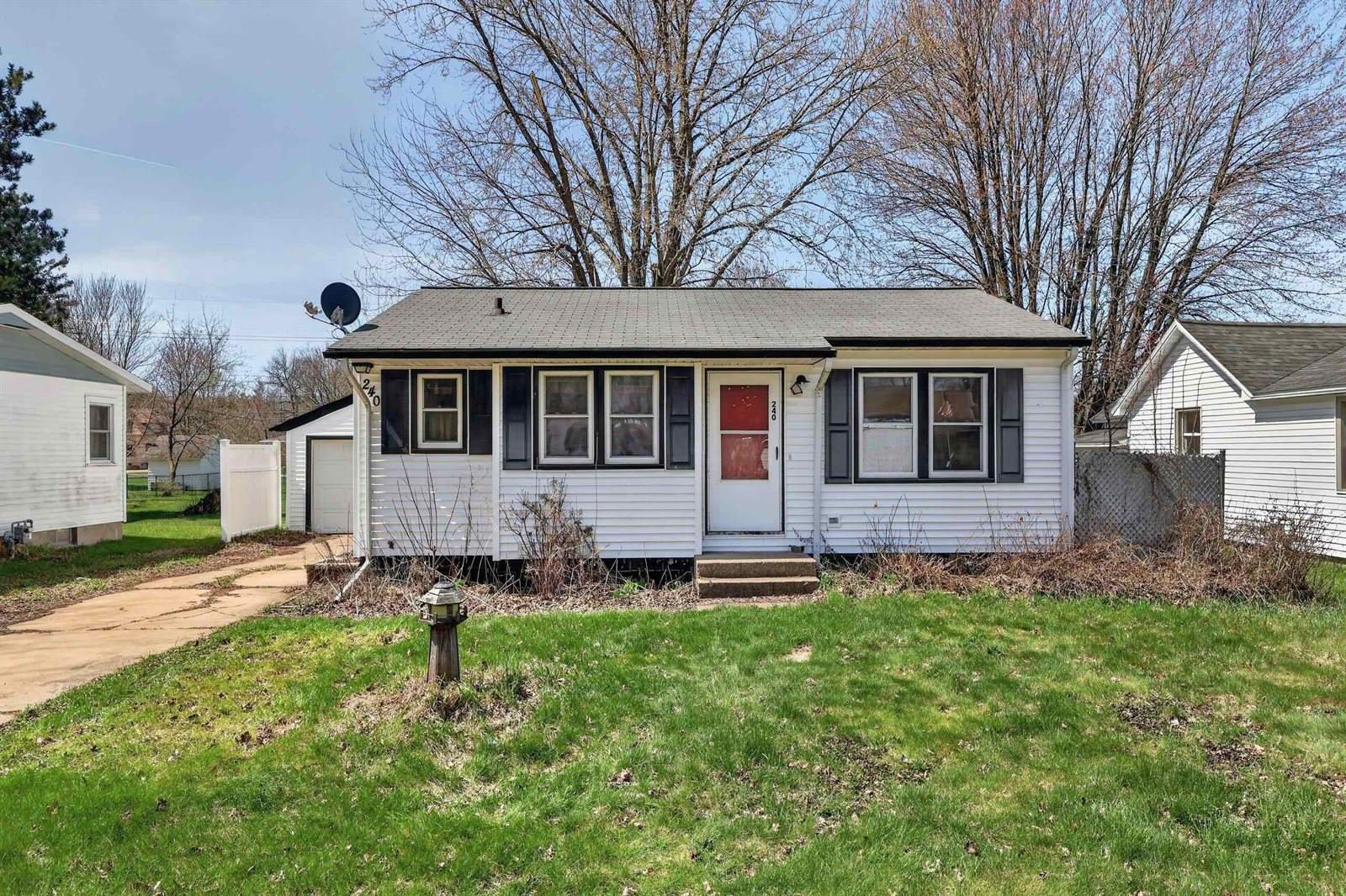 240 20th Avenue South, Wisconsin Rapids, WI 54495