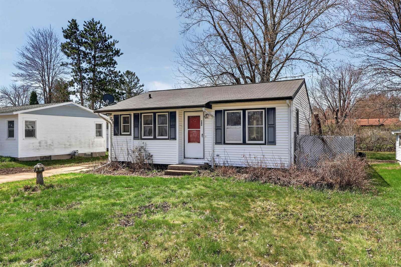 240 20th Avenue South, Wisconsin Rapids, WI 54495