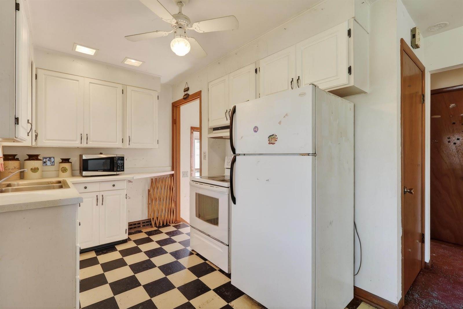 240 20th Avenue South, Wisconsin Rapids, WI 54495