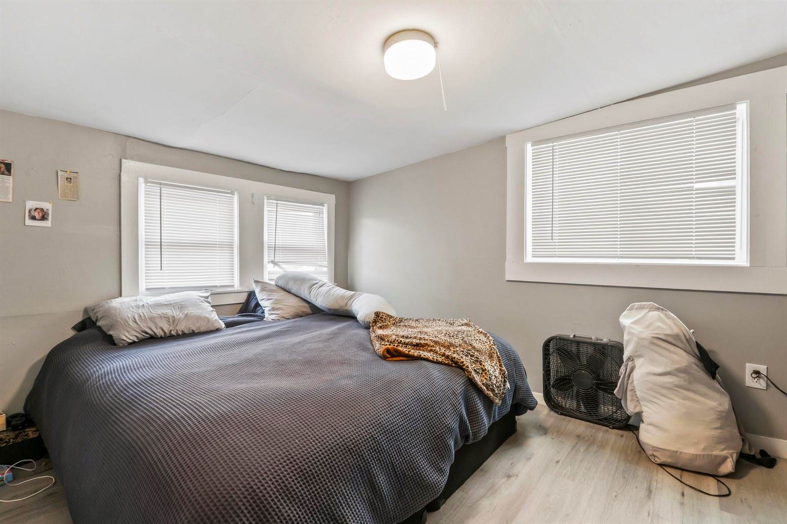 16 Main Street, Topsham, ME 04086