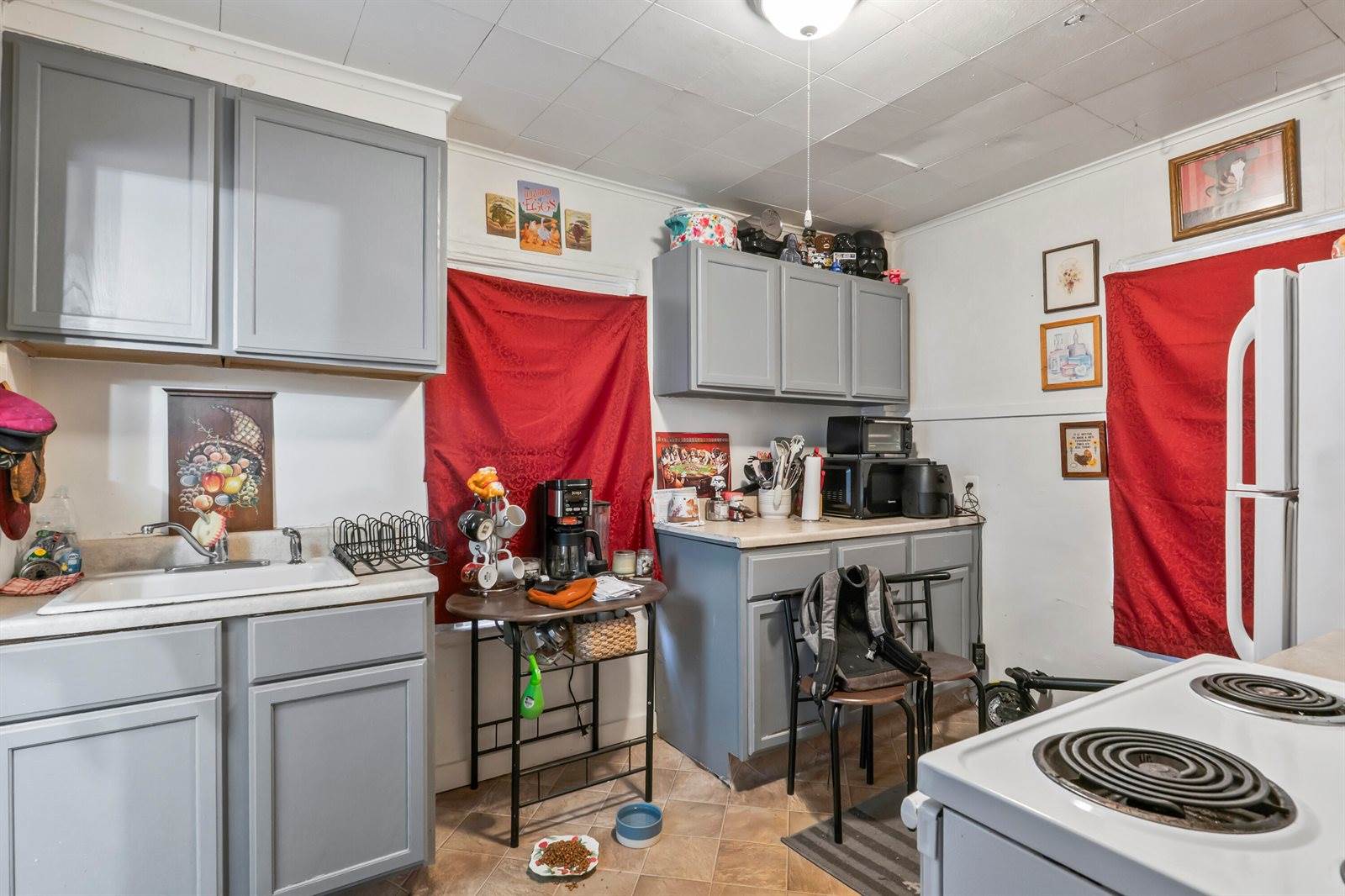 16 Main Street, Topsham, ME 04086