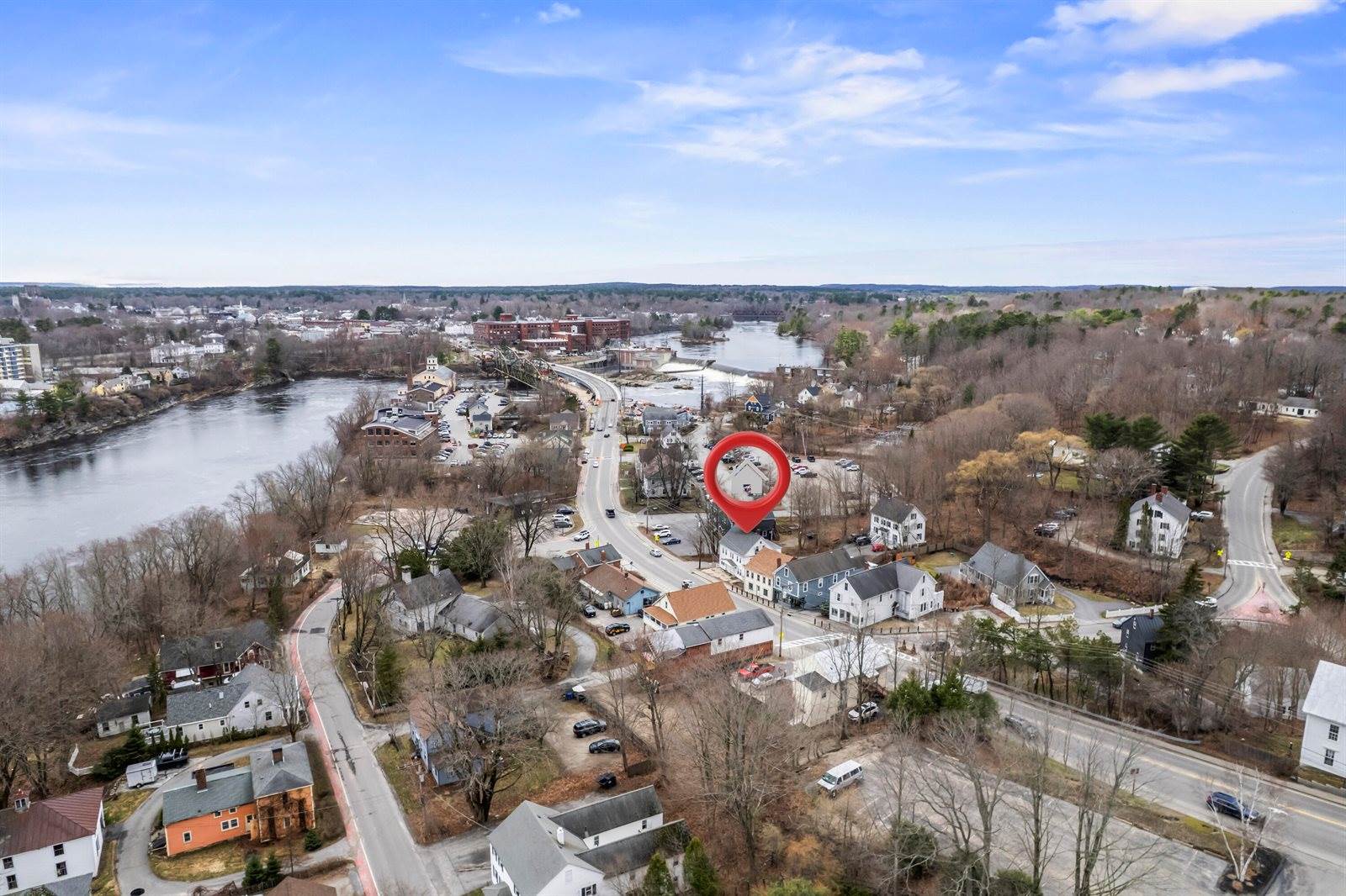 16 Main Street, Topsham, ME 04086