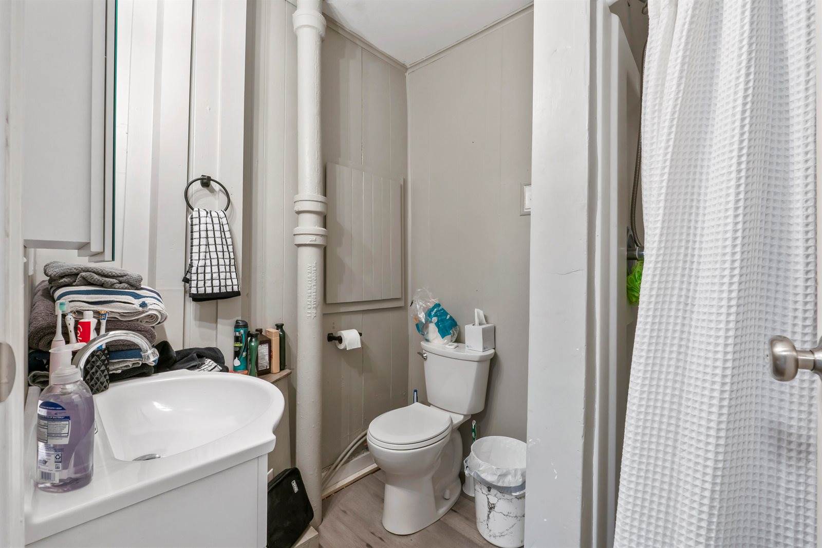 16 Main Street, Topsham, ME 04086