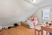 16 Main Street, Topsham, ME 04086
